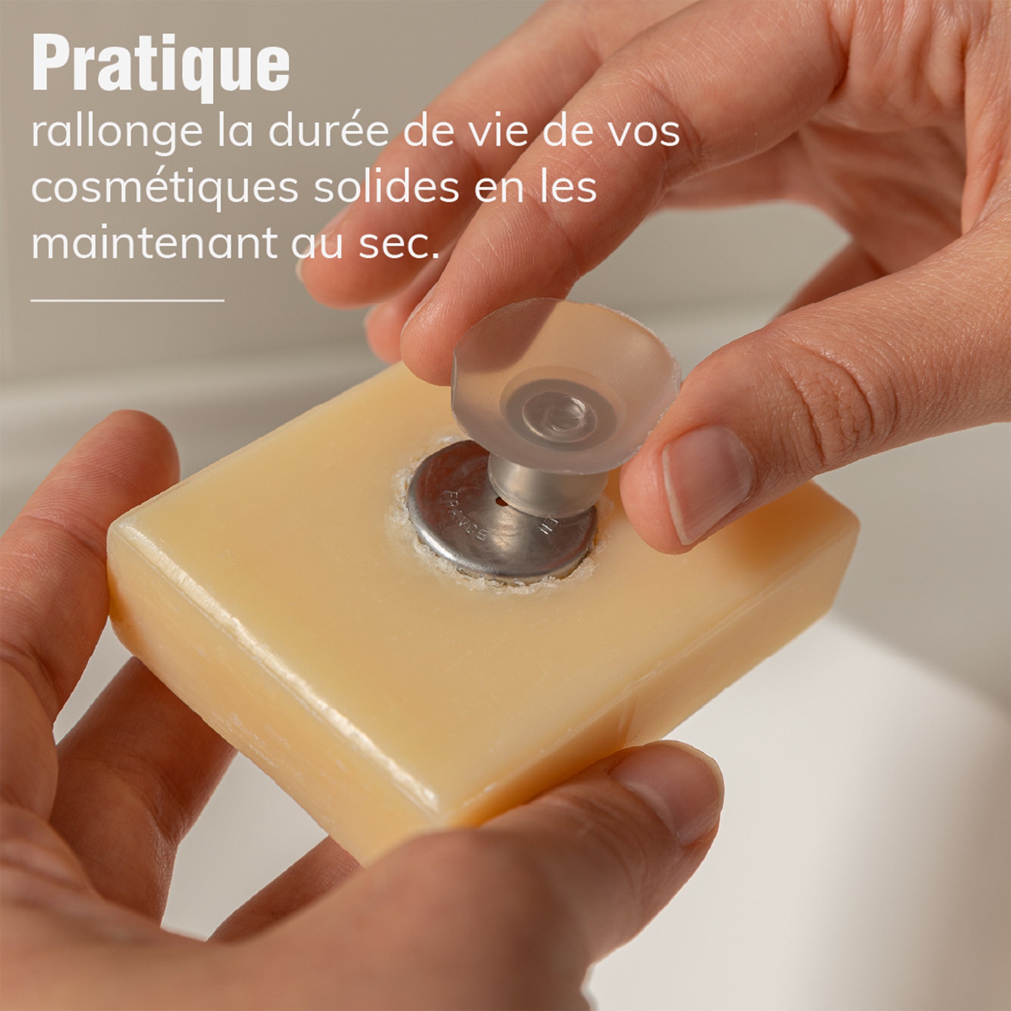 la-marque-en-moins-porte-savon-aimant-ventouse-marseille image 2
