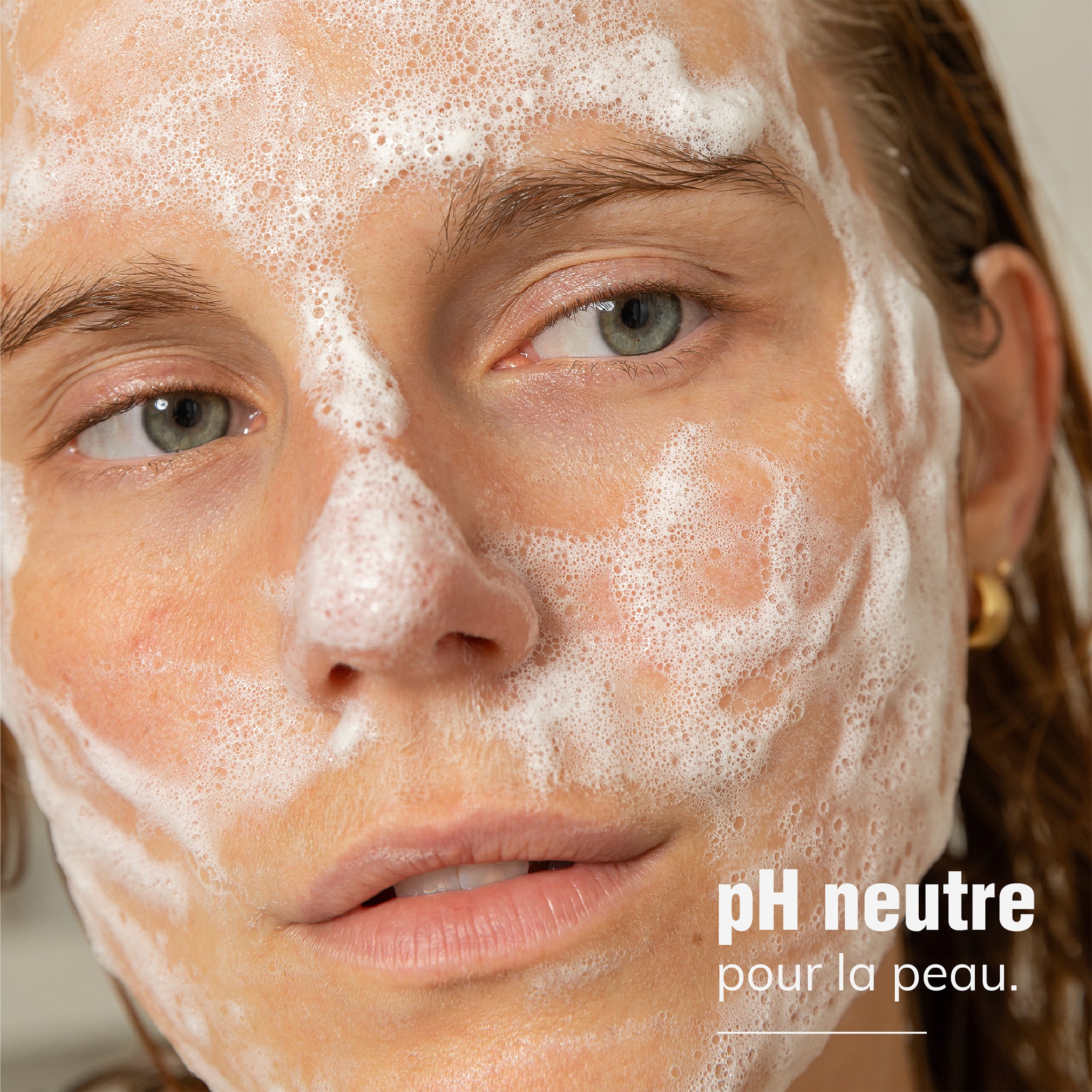 la-marque-en-moins-nettoyant-visage-solide-lait-d-alo image 3
